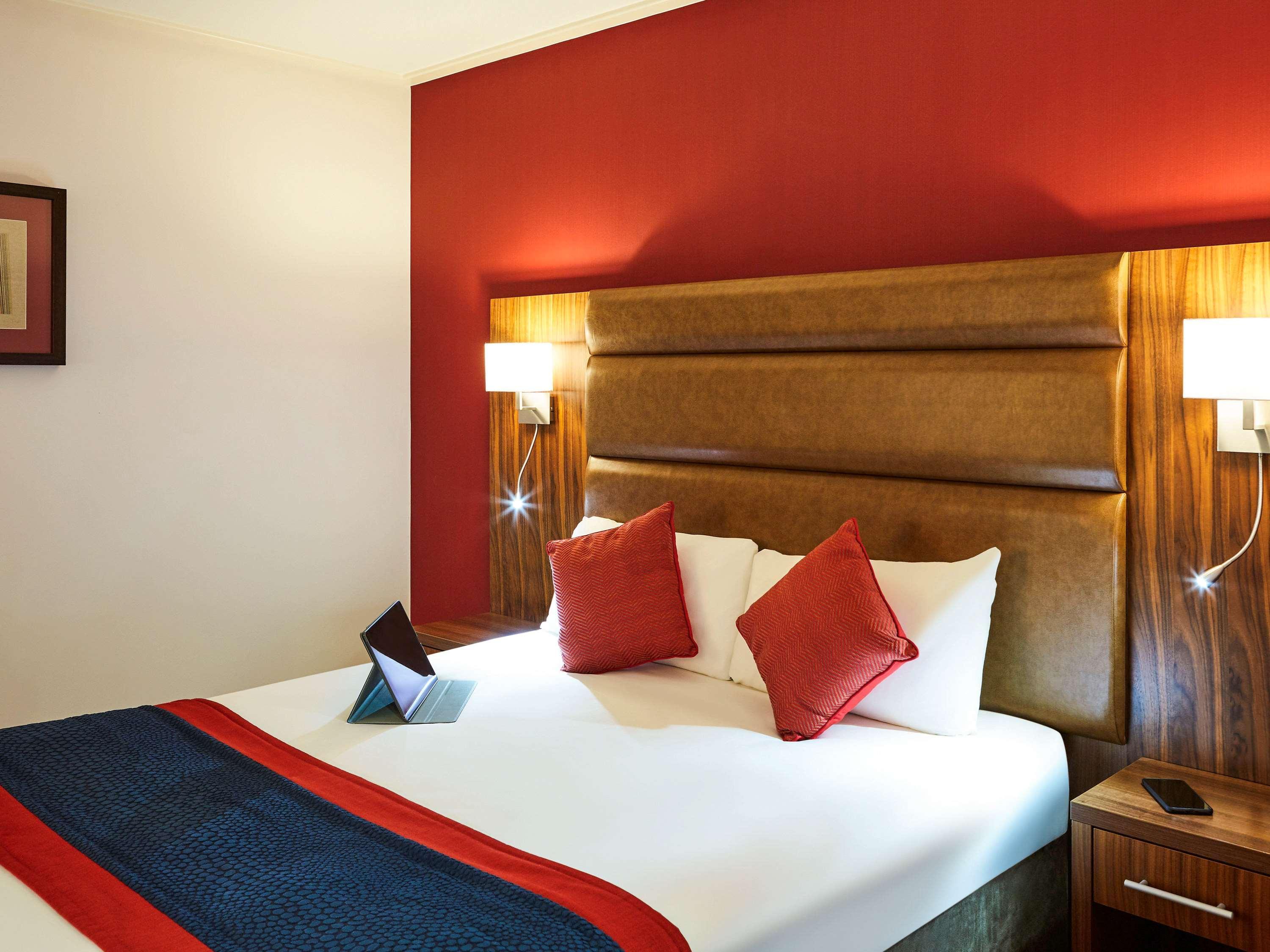 Hotel Mercure Newbury West Grange 4*