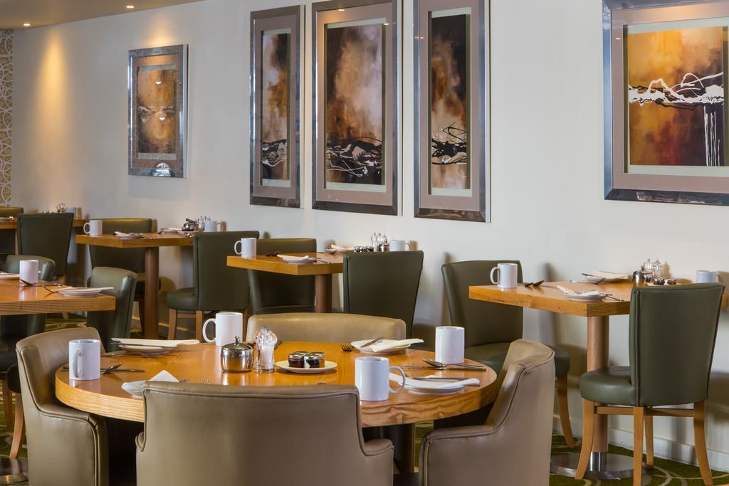 Hotel Mercure Newbury West Grange 4*