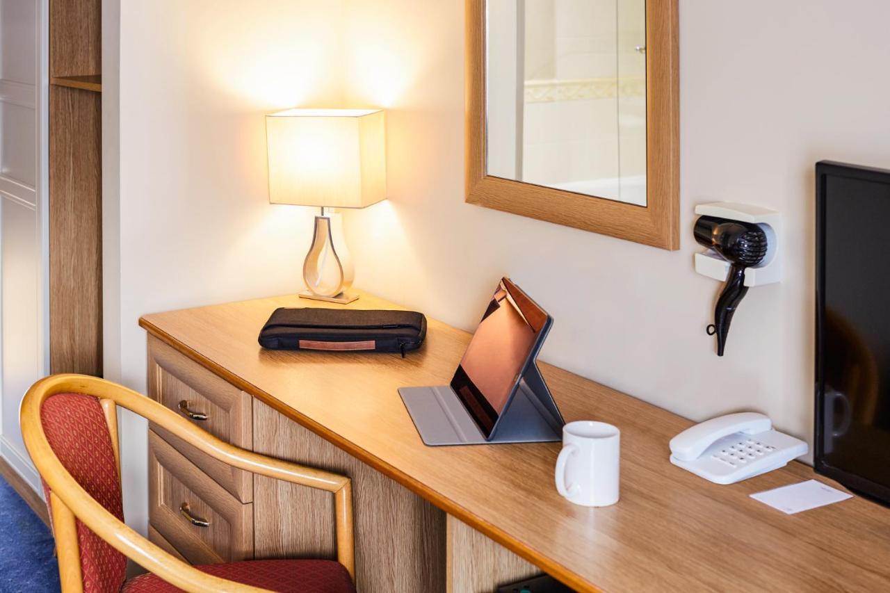 Mercure Newbury West Grange 4*