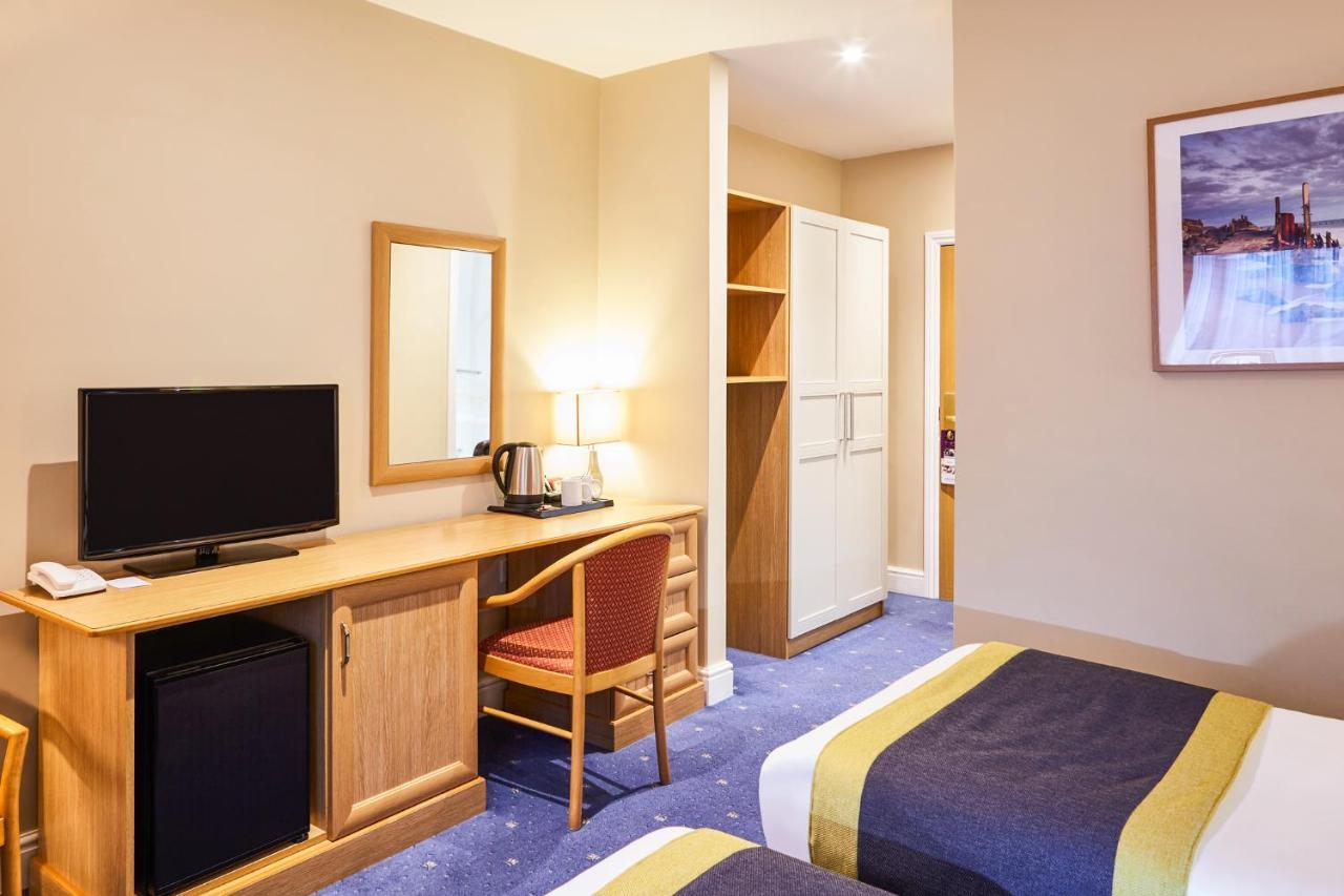 Hotel Mercure Newbury West Grange 4*