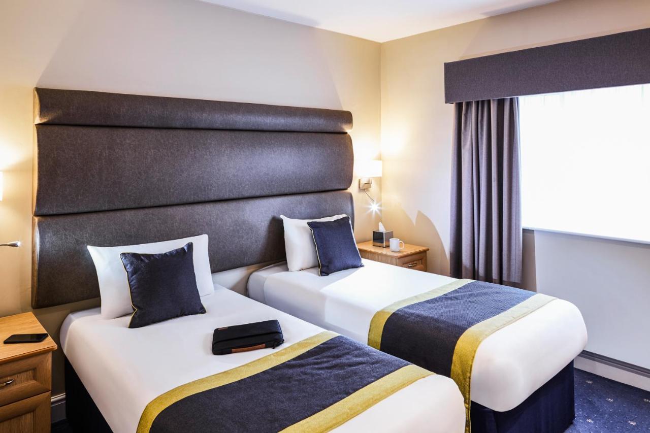 Hotel Mercure Newbury West Grange 4*