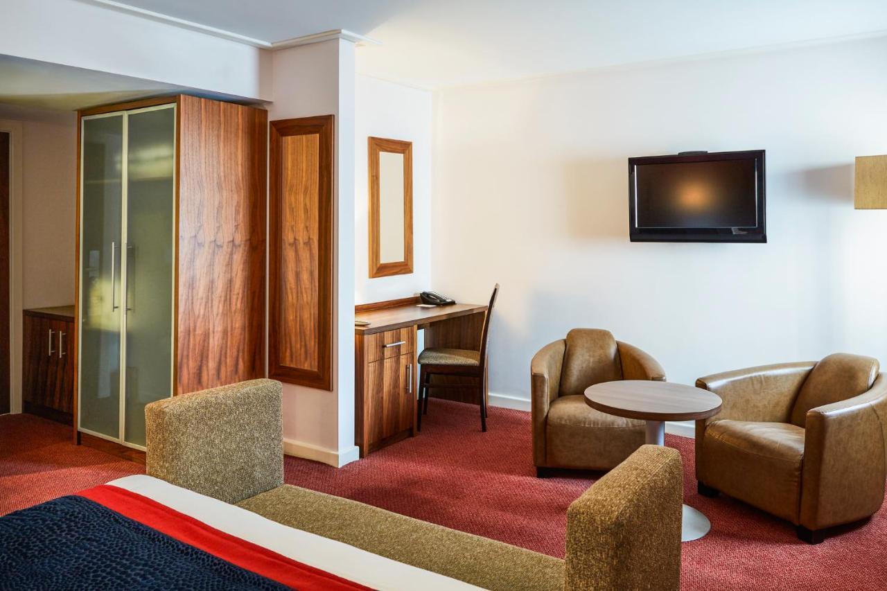 Mercure Newbury West Grange 4* Thatcham