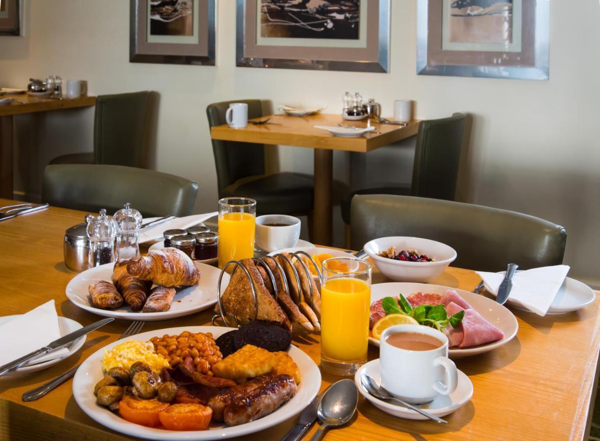 Hotel Mercure Newbury West Grange 4*